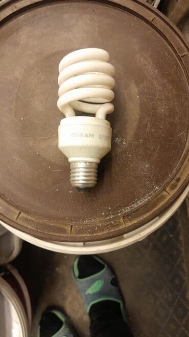 OSRAM kompakt floresan lampa (CFL) - Model: OSRAM Dulux Spiral tip -