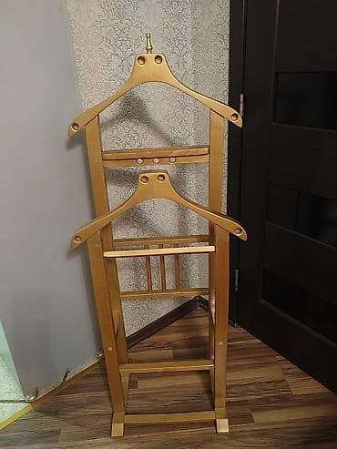 вешалка для верхней одежды: Hec bir problemi yoxdur. Yenidir. Ünvandan götürə bilersiz. Yeni — 1