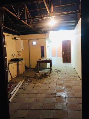 makler gence: 3 otaqlı, 92 kv. m, Orta təmir — 4