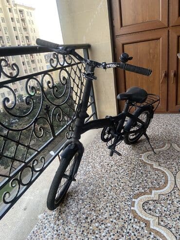 Qatlanan şəhər velosipedi - Rəng: qara, kompakt dizayn - Qatlanan