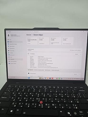 ucuz noutbuklar: Lenovo markalı noutbuk, "Intel Ultra 7" prosessoru ilə təchiz — 8