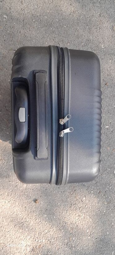 CD, DVD disklər və kassetlər: Əl yükü standartlarına cavab verən eyni zaman baqaj kimidə daşına — 5