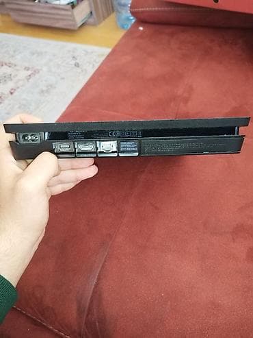 ps 4 costik: 🎮 Satılır: PlayStation 4 Slim (500GB) ✔️ 1 original joystick ilə ✔️ — 2