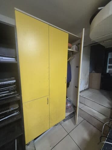 Lincoln: Распашной, 3 двери Прямой шкаф, Гардеробный шкаф — 1