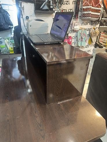 Düz masa, Parlaq laminat, Zəmanətsiz, Kredit yoxdur