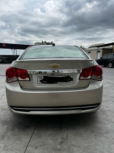 ford fusion necə maşındır: Chevrolet Cruze: 1.4 l | 2015 il 289000 km Sedan — 9