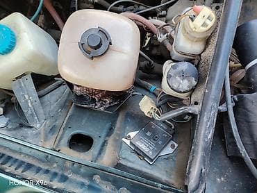 la: VAZ 2106 “Lada” sedan Xüsusiyyətlər: - Kuzov: 4 qapılı sedan, tünd — 6