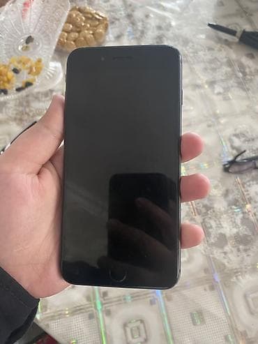 iphone 14 sekilleri: IPhone 8 Plus, Space Gray, Barmaq izi — 7