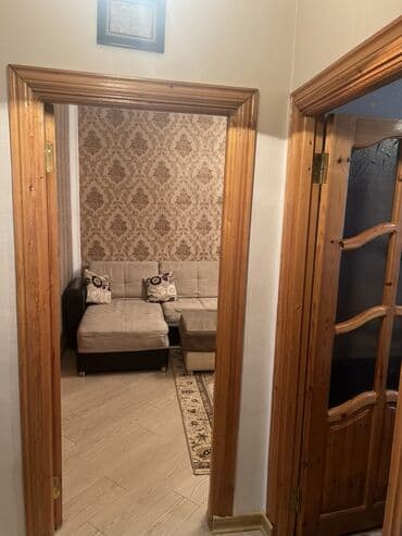 gəncə kiraye evlər: Gəncə şəhəri Heydər Əliyev prospekti 32 nömrəli orta məktəbin qarşısı — 4