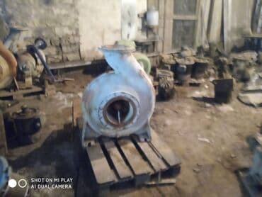 inkubator avadanlıqları: Su Nasosu.Almaniya.Giriş 250.Çıxış 200.Saatda 500 kub. 50 metr — 1