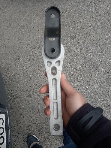 volkswagen 18: Avtomobil mühərrik dayağı (alt fleyta tipli “torque mount”) - — 1