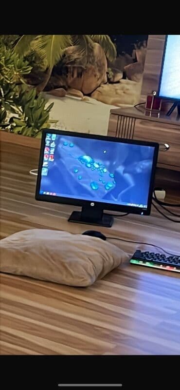 maşın monitorları: HP LCD monitor - Təxmini ölçü: 20–22 düym diaqonal (16:9 ekran) - — 1