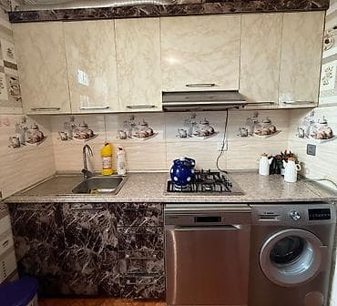 kuxn: Metbex mebeli tecili olaraq satilir 500 manata.Üstünde qaz — 2