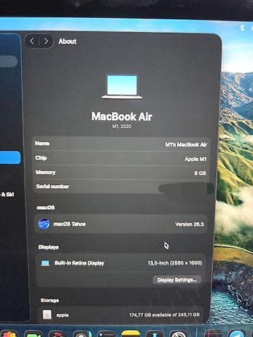 Masaüstü kompüterlər və iş stansiyaları: Apple MacBook, 13.3 ", Apple M1, 256 GB — 1