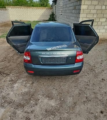 lada priora: VAZ (LADA) Priora: 1.6 l | 2007 il 233523 km Sedan — 5