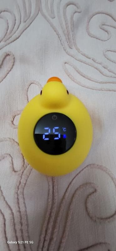 lampa yumşaq oyuncaqlar: Uşaq vannası üçün ördək formalı rəqəmsal su termometri - Şirin sarı — 1