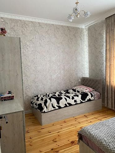 Ramanada əsas yoldan 70 m aralı yerləşən mülkiyyət satılır: 4 otaq — 4