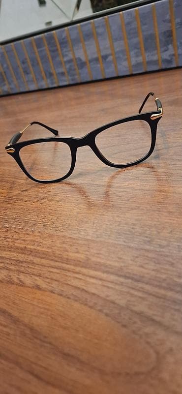 converse canta: Gün eynəyi, Yeni — 5