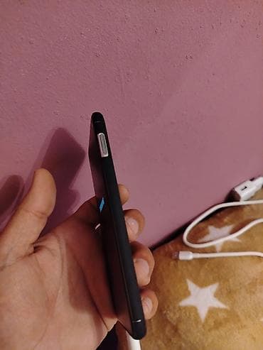 redmagic 9s pro: Samsung Galaxy S10 — 3