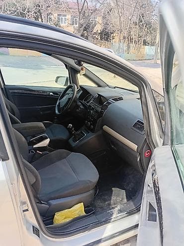 Мототранспорт: Opel Zafira: 1.7 л | 2008 г. 268000 км Минивэн — 2