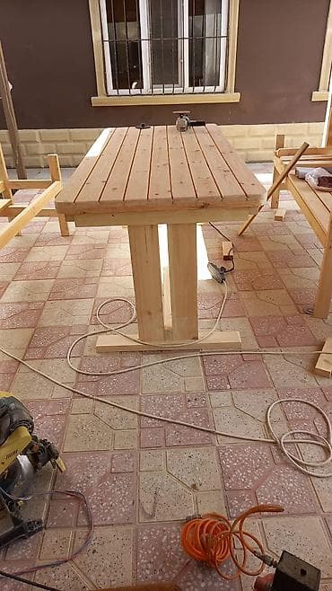 qabaq stul: Yeni, Açılmayan, Taxta, Kvadrat masa — 1