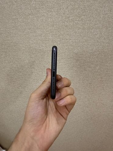 iphone 8 plus 2 ci el: IPhone 8 Plus, 64 GB, Jet Black, Barmaq izi — 3