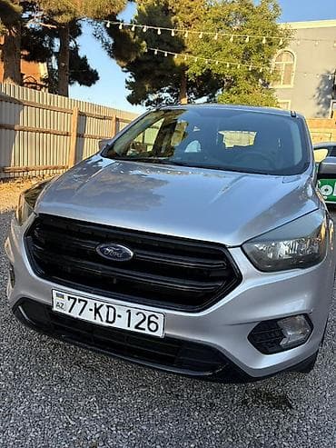 zapi satisi: Ford Escape: 1.5 l | 2017 il 130000 km Ofrouder/SUV — 2