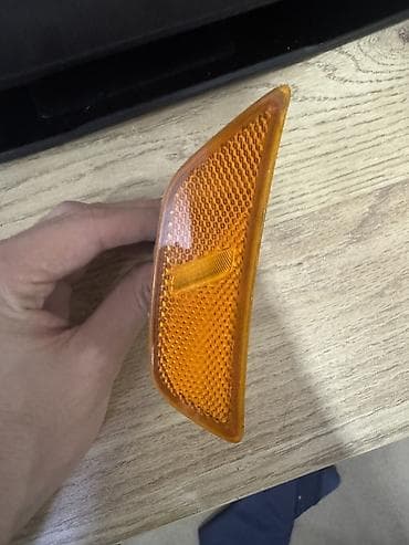 kia sportec: Orjinal "Kia K5 yan bufer reflektoru" (qabarit işığı) 2021-2024-cü — 2