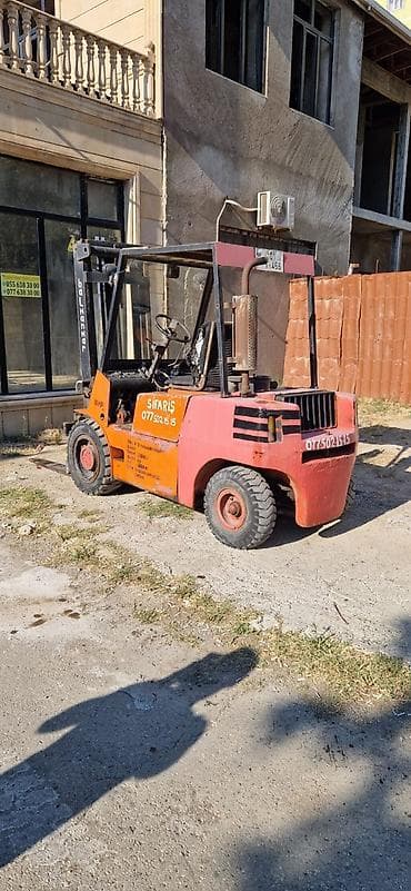 varta max tech: Yükqaldıran (forklift) – “Balkancar” markası - Yanacaq tipi — 1