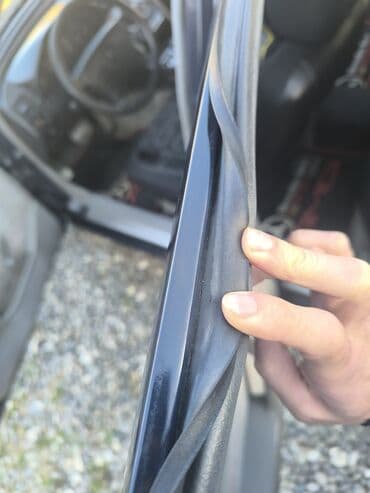 şevralit curuz: Mercedes-Benz C 180: 1.8 l | 1994 il Sedan — 6