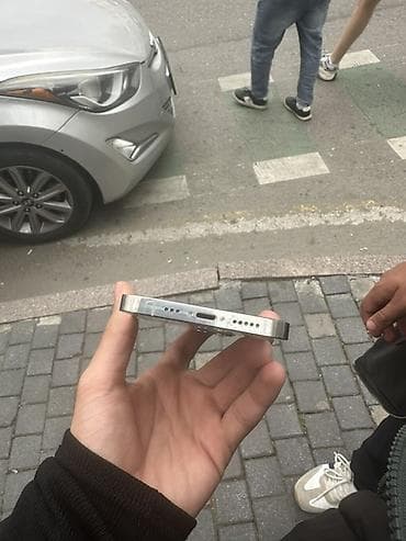 iphone 12 dubay: IPhone 12 Pro, Gümüşü — 5