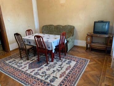 mingecevirde ucuz kiraye evler: Nərimanov metrosunnan əyaq ilə 7 dəqiqə Köhnə Məhkəməynən üzbəüz 5 — 3