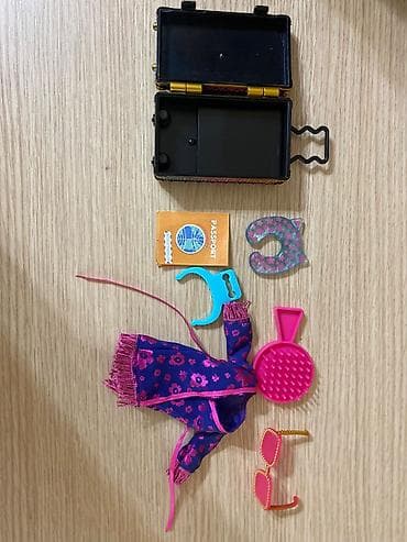 kinder oyuncaq: LOL Surprise OMG Travel seriyasından kukla və aksesuar seti. Kukla — 2