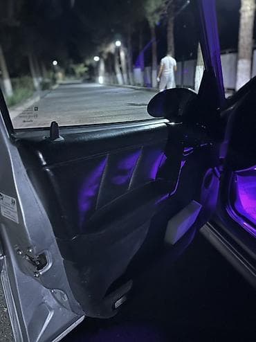 sprinter disk: Satılır: Sedan tipli minik avtomobili - Korpus: 4 qapılı sedan — 9