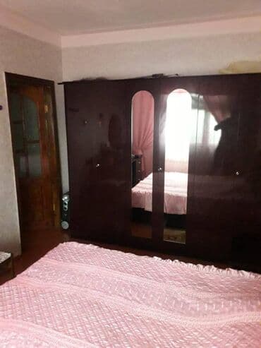 evler bineqedide: Bakı, Lökbatan qəs., 3 otaqlı, Köhnə tikili, 80 kv. m — 2