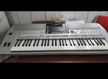 gitara simleri: Sintezator, Yamaha — 1