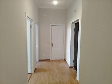 Mənzillər: 2 otaqlı mənzil – işıqlı və səliqəli planlama - Geniş qonaq otağı — 5