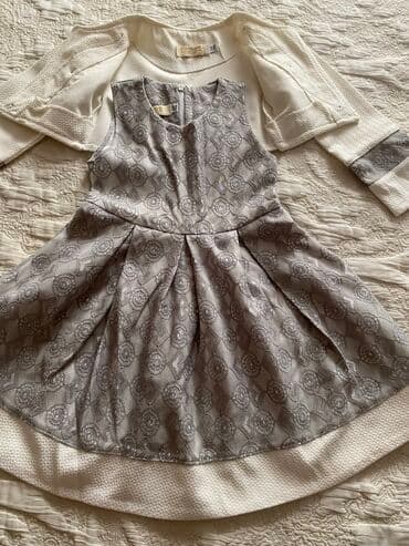 uşaq ucun donlar: Paltar 3,4 yaş,2,3 dəfə geyinilib,əla vəziyətdədir,40 azn alınıb — 3