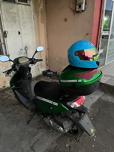 amg disklər: Yaşıl rəngli ZigZag skuter Xüsusiyyətlər: - Şəhərdaxili rahat və — 3