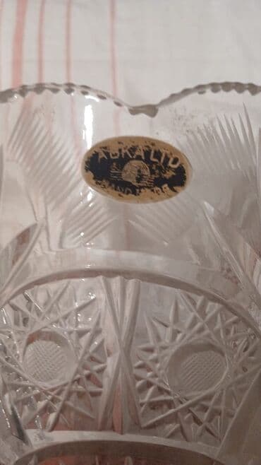 Колье: Одна ваза, Хрусталь — 1