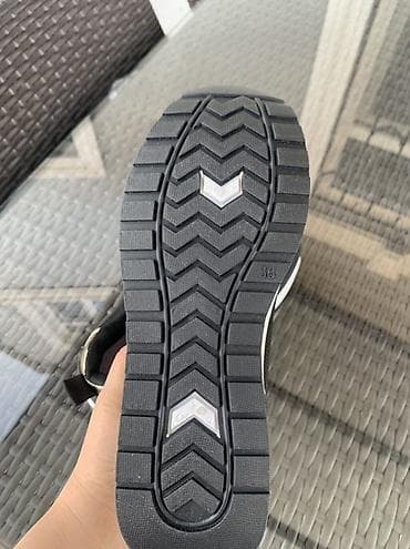 Tuflilər: Ölçü: 38, rəng - Qara, Yeni — 3