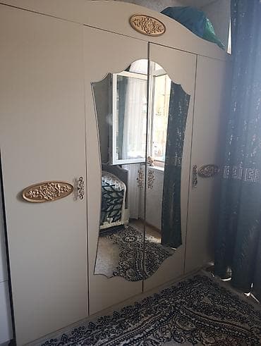 4 qapılı, Güzgülü, Bej, Açılan, Düz dolab