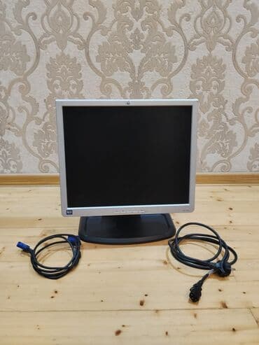 HP L1706 LCD monitor - Ekran: 17 düym, 5:4 format - Panel: LCD, mat