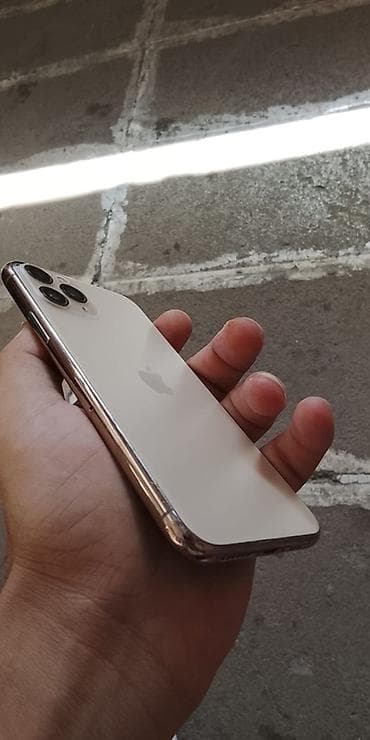 ipad 6 plus: IPhone 11 Pro, Qızılı, Face ID — 4