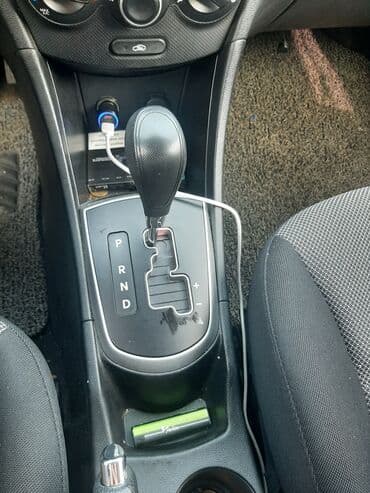 daewoo gentra ilkin odenis 1700: Hyundai Accent: 1.6 l | 2014 il Sedan — 7