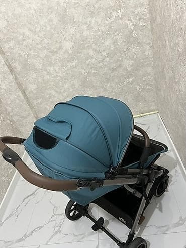 Klassik gəzinti arabası