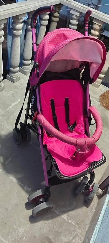 Gəzinti arabaları: İki tutacaqlı araba, İşlənmiş, Cins: Qız, Ünvandan götürmə — 1