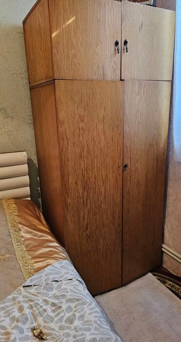 шкаф купе угловой в спальню: Распашной, 2 двери Прямой шкаф, Шифоньер — 1