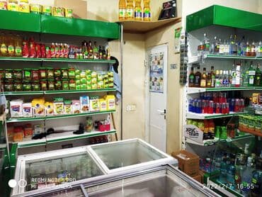 konteyner mağaza: Nərimanov metrosunun yaxınlığında yol kənarı 112 kv.m sahəsi — 2