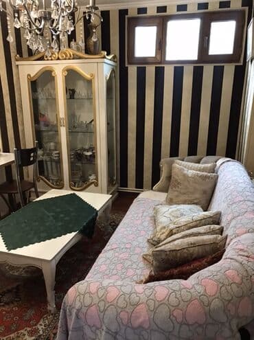 şəkidə həyət evləri: Satılır: həyət evi (təmirli, həyətli sahə) - Plan: girişdə eyvanlı — 26